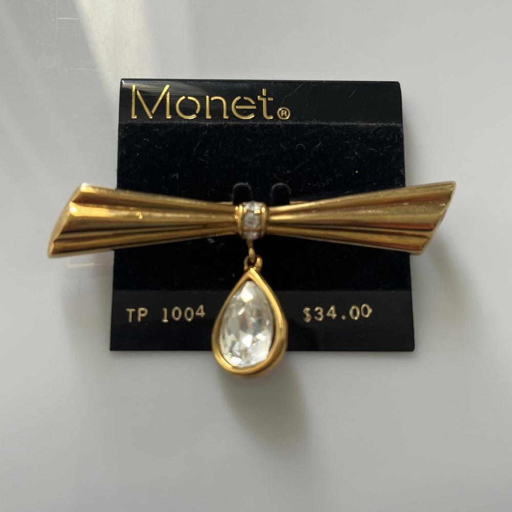 Monet Gold Tone Bow Brooch Vintage Tear Drop Dangle Original Card Backing NOS